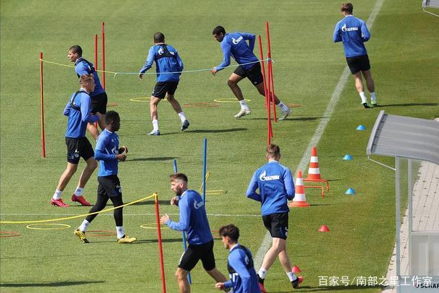 格林炸裂隔扣火箭险胜活塞 步行者力克尼克斯